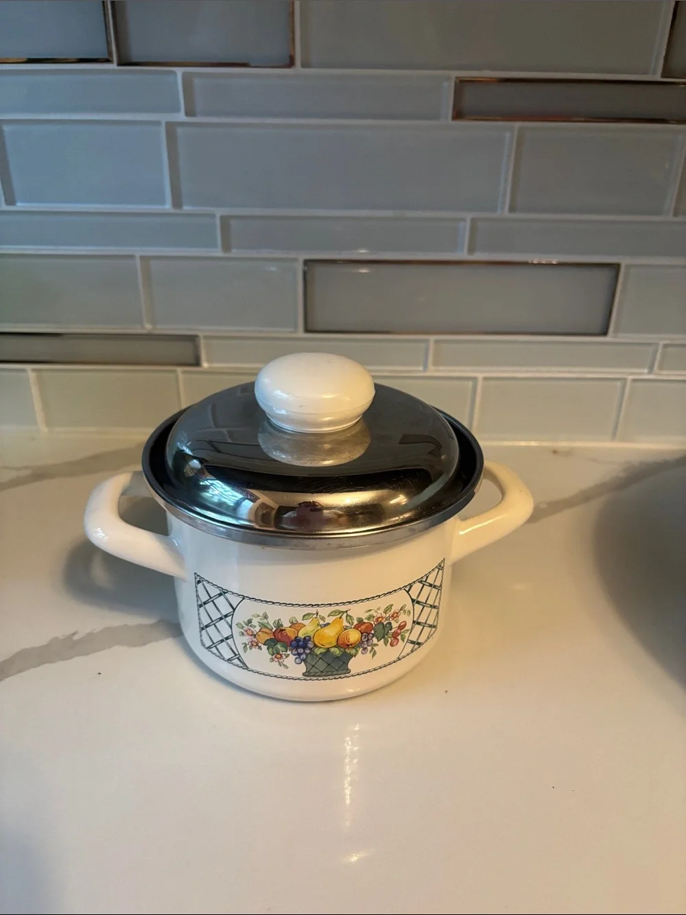 Vintage Villery & Boch basket enamel pot with lid, Germany